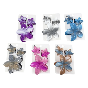 Set di Tre Mollette per Capelli Angelina Frangipani 10 Cm, Accessori Floreali di Alta Qualità in Plastica per Uso Quotidiano Femminile - Product Image 1
