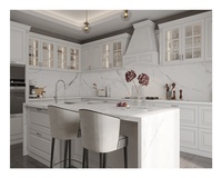 Armoires de cuisine en chêne blanc Panneau de réfrigérateur intégré Armoire d'organisation du garde-manger Solution de rangement de cuisine