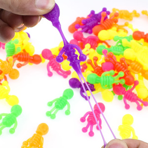 Juguetes de Esqueleto Elásticos y Pegajosos de TPR, Mini Esqueletos Coloridos para Fiestas, Juguetes para Niñas y Niños, Venta al Por Mayor 2025 - Product Image 4