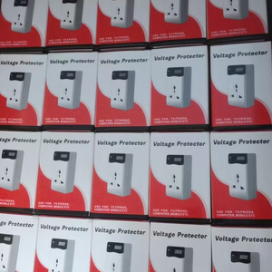 <span class=keywords><strong>Protector</strong></span> <span class=keywords><strong>de</strong></span> Sobretensión Digital <span class=keywords><strong>de</strong></span> 13A <span class=keywords><strong>para</strong></span> Reino Unido, <span class=keywords><strong>Protector</strong></span> <span class=keywords><strong>de</strong></span> <span class=keywords><strong>Voltaje</strong></span> <span class=keywords><strong>de</strong></span> CA <span class=keywords><strong>de</strong></span> 220V <span class=keywords><strong>para</strong></span> Refrigerador y <span class=keywords><strong>Aire</strong></span> Acondicionado, Enchufe <span class=keywords><strong>Protector</strong></span> <span class=keywords><strong>de</strong></span> <span class=keywords><strong>Voltaje</strong></span> - Product Image 4