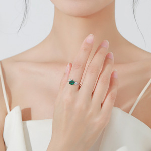 Elegante clásico Dove Egg Emerald Zircon 925 Sterling Silver Eternity Ring Mujeres Oval CZ Compromiso Anillo de bodas para fiestas - Product Image 2