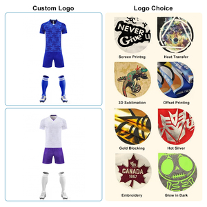 Ensemble d'uniformes de football personnalisés avec logo d'équipe, service OEM, 100% polyester, séchage rapide, respirant, col rond, blanc et violet, été - Product Image 5