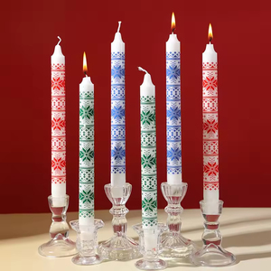Velas Cónicas de 10 Pulgadas con Estampado Navideño, Estilo Nórdico, de Cera de Soja, sin Llama ni Humo, para Cena, con Diseño de Árbol de Navidad y Bastón de Caramelo - Product Image 2
