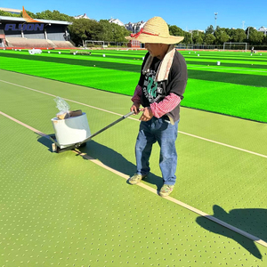 Cao Cấp Cỏ Nhân Tạo Nhà Máy Bán Buôn Tỷ Giá Màu Xanh Lá Cây Cỏ Tổng Hợp Thảm Thảm Bóng Đá Sân Cỏ - Product Image 4