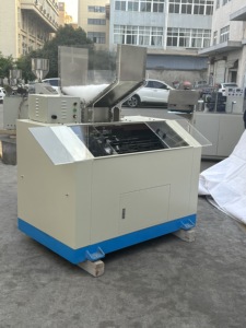 Machine de fabrication de paille optimale Production automatique nouvelle et efficace avec une capacité de 200 pièces/<span class=keywords><strong>1min</strong></span> de pliage de paille 200 pièces/<span class=keywords><strong>1min</strong></span> - Product Image 2
