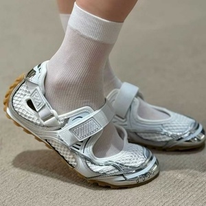 Chaussures de sport décontractées unisexes de style rétro brillant, personnalisées, de créateur, à lacets, tendance mode, avec amorti et empeigne en maille pour la marche - Product Image 2