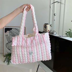 Bolso Tote de Poliéster Tejido a Crochet, Pequeño, con Rayas Blancas, Dos Asas, Cierre de Botón, Estilo Femenino, para Uso Diario en Todas las Estaciones - Product Image 1