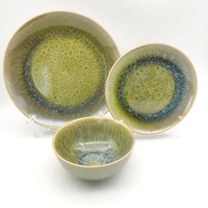 أطقم أدوات مائدة من السيراميك والبورسلين صديقة للبيئة، أدوات مائدة سوداء مرجانية بطلاء تفاعلي آمنة للاستخدام في الميكروويف وللتخييم - Product Image 4