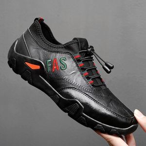 Chaussures de mode en cuir pour le design et la mode, modèles de marche, chaussures habillées et baskets décontractées - Product Image 2