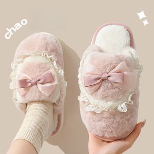 Pantuflas de Algodón con Lazo de Encaje para Mujer, Nuevas para Invierno, Ligeras, Suaves, para Uso en el Hogar, con Logotipo Bordado, Antideslizantes, para Parejas, para la Temporada de Primavera - Product Image 1