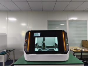 Mini Tagliatrice Laser a Fibra CNC Completamente Chiusa 4040 3020 6060 1500W Automatica ad Alta Velocità Digitale <span class=keywords><strong>per</strong></span> Metallo e Ottone con Supporto AI - Product Image 3