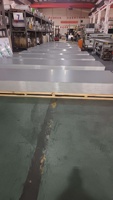 Panneau composite en aluminium effet caméléon imperméable, taille personnalisée pour les travaux de revêtement de façade de bâtiments modernes