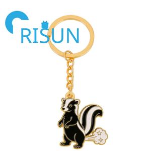 Porte-clés en métal émaillé personnalisé, motif hérisson mignon, style Kawaii, vente en gros - Product Image 5