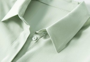 Produttore di abbigliamento <span class=keywords><strong>donna</strong></span> <span class=keywords><strong>camicia</strong></span> di <span class=keywords><strong>seta</strong></span> OEM - Product Image 2