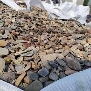 Dragón verde y corteza de pino natural Acuario Piedras decorativas Mayorista de rocas en un arroyo Hecho de piedra natural - Product Image 5