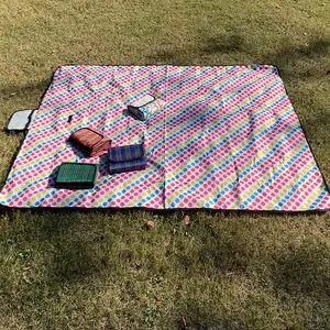 캠핑 액세서리 휴대용 비치 피크닉 멀티 매트 저렴한 휴대용 피크닉 야외 담요 비치 매트