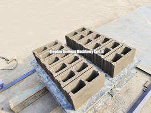 Máquina para Fabricar Bloques QT5-15, Totalmente Automática, para Ladrillos de <span class=keywords><strong>Cemento</strong></span> y Hormigón, Línea de Producción de Bloques Huecos y Sólidos, <span class=keywords><strong>Precio</strong></span> de Fábrica - Product Image 5