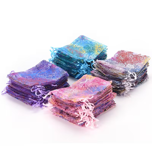Sacs en organza <span class=keywords><strong>corail</strong></span> 100 pièces Marquage à chaud - <span class=keywords><strong>Pochette</strong></span> élégante à cordon pour bijoux Cadeau Sac à bonbons Favors de <span class=keywords><strong>mariage</strong></span> Emballage - Product Image 1
