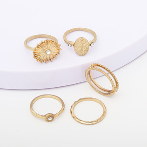 Ensemble de bijoux géométriques tendance 5 pièces, bagues en zircon pour femmes, alliage de zinc, serti clos, design soleil couchant - Product Image 6