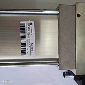 กระบอกสูบยึดแบบหนีบ Tunkers V2 50 Br3 A10 T12 105cn ชนิดลูกสูบเหล็ก เยอรมนี - Product Image 1