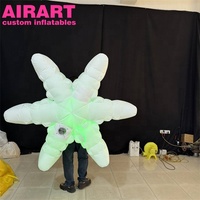Costume de flocon de neige gonflable lumineux personnalisé, combinaison gonflable lumineuse colorée pour défilé de Noël
