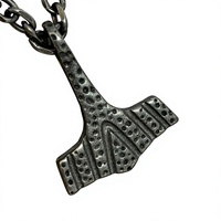 Colliers pendentifs en acier inoxydable électroplaqué personnalisés style viking rétro européen et américain 2024 avec chaîne en bambou, très tendance