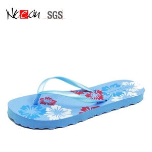 Chanclas promocionales baratas con logotipo personalizado, diseño floral, sandalias de playa de verano para damas - Product Image 1