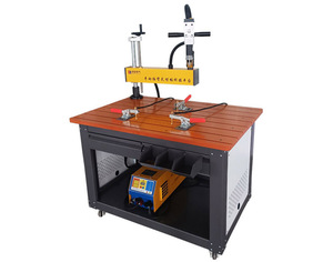 Boulons filetés en acier inoxydable soudables <span class=keywords><strong>Nelson</strong></span> Décharge capacitive Soudeuse de goujons CD Machine à souder à plate-forme de goujons de bras de fusée - Product Image 6