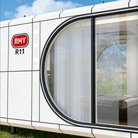 Capsule spatiale de luxe pour le glamping dans le désert et l'hôtel ciel étoilé