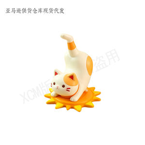 Cadeau en résine personnalisé - Figurine de chat porte-bonheur souriant sur base nuage, patte surélevée. Symbole porte-bonheur. Cadeau idéal pour la décoration de la maison européenne - Product Image 4