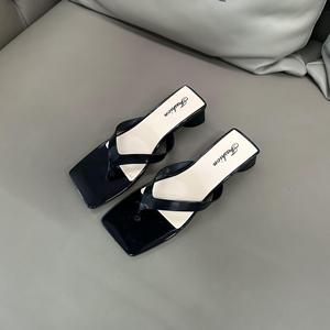 Women's and <b>Men's</b> Winter Home Slippers Universal Fit for Both <b>Men</b> and Women Anti slip Soft and Warm Winter Home Floor <b>Shoes</b> - Product Image 4