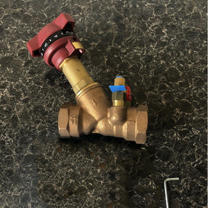 Valvola a doppia regolazione manuale a orifizio fisso per Media ad alta temperatura-gasolio ad acqua con controllo a sfera e struttura a spina - Product Image 1