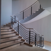 PRIMA Escalier Complet Moderne avec Rampe et Main Courante – Ensemble d'Escalier Intérieur Moderne pour la Maison – Meilleur Prix