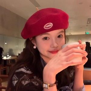 <b>Red</b> <b>Wool</b> Beret Hat For Women Winter Windproof Velvet Octagonal Painter Hat - Product Image 3