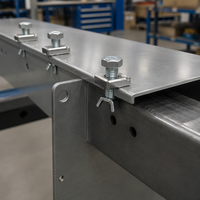 Boulon hexagonal en acier galvanisé sur mesure avec support en U et écrou coulissant pour fixations de montage de machines OEM