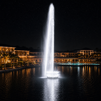 Fontaine à brume City Plaza avec laser RGB LED DMX512 PLC IP68 SS304 316, contrôle IA, CE RoHS OEM, pour parcs, hôtels, complexes hôteliers, extérieur