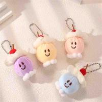 Porte-clés pendentif en peluche 3D doux et adorable en forme de cupcake cerise pour sacs et accessoires de bijouterie