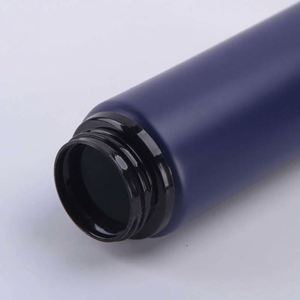 Gobelet isotherme en acier inoxydable 700 ml à double paroi, noir et bleu, avec couvercle, design minimaliste - Product Image 5
