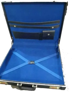 Vente en gros étui à tablier maçonnique en cuir véritable avec porte-documents brodé décoration perlée magnétique à bas prix badge à coudre - Product Image 4
