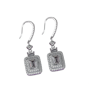 Orecchini Pendenti E1563 in Oro Bianco con Cristalli Geometrici e Strass, Gioielli Classici da Sposa per Donna - Product Image 1