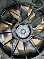 Accessoires automobiles Usine directe en gros radiateur électrique ventilateur de refroidissement assemblage pour Hyundai Tucson OEM 25380-2E250