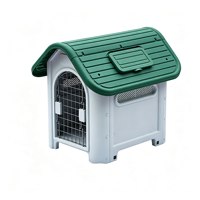 Nichoir pour chien en plastique écologique pour jardin extérieur, abri pour chiens de taille moyenne et grande avec porte en fil métallique sécurisée 87x72x75.5cm, toit vert