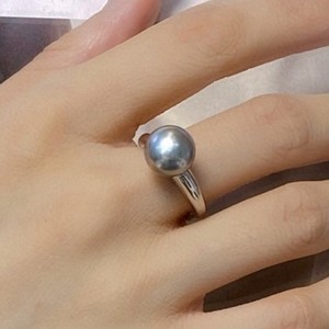 Anillo Minimalista de Plata Pura S925, Versión Ligera, Gris Platino, Perla de 12-11 mm, Elegante y Generoso, con Incrustaciones de Oro K de Alta Gama - Product Image 4
