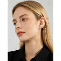 Pendientes Minimalistas de Plata de Ley S925 con Circonita Multitamaño en Forma de Tornillo de Cuatro Puntas para Tienda Online