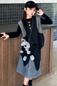 Set di abbigliamento Casual da ragazza autunnale in tre pezzi gonna in Denim con Design a blocchi di colore ODM - Product Image 6