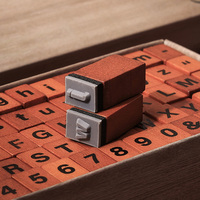 Vente en gros de timbres en bois de l'alphabet personnalisés en silicone lettres anglaises minuscules style vintage