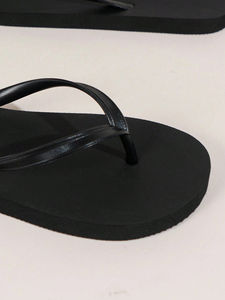 Tongs légères de haute qualité pour l'été, plage, extérieur, motif uni, PE PVC, vente en gros pour femmes, design respirant, semelle intérieure - Product Image 4