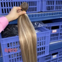 Offre Spéciale Prix Usine Cheveux Naturels Bouclés Ondulés Extensions de Cheveux Blond Platine 613 Cheveux Indiens Bouclés Couleur 4/27 Pixie Bouclés 99j
