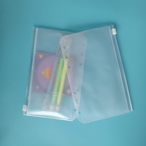 A5 A6 A7 Frosty PVC Bền Linh Hoạt <span class=keywords><strong>6</strong></span>-Lỗ Nhựa Trong Suốt Dây Kéo Túi Rõ Ràng Tiền Mặt Ví Phong Bì Cho Ngân Sách Chất Kết Dính - Product Image 3