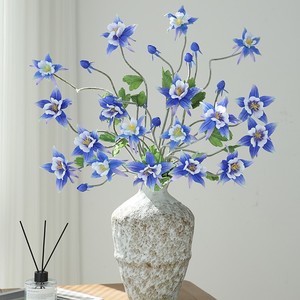 <span class=keywords><strong>Clematis</strong></span> artificiels en soie M131, décoration de centre de table pour la maison, <span class=keywords><strong>fleurs</strong></span> de <span class=keywords><strong>clematis</strong></span> artificielles - Product Image 2